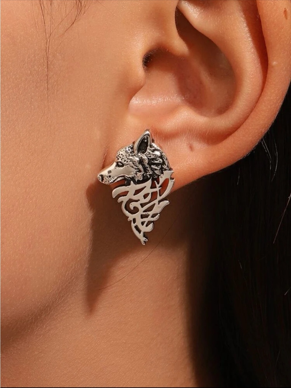 🐺 Awesome Tribal Style Metallic Wolf Stud Earrings 🐺